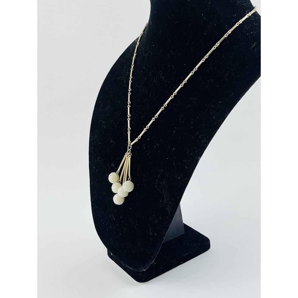 Vintage Snow Ball Textured Sarah Coventry Lariat Necklace White Bead Dangle Link - Picture 5 of 12